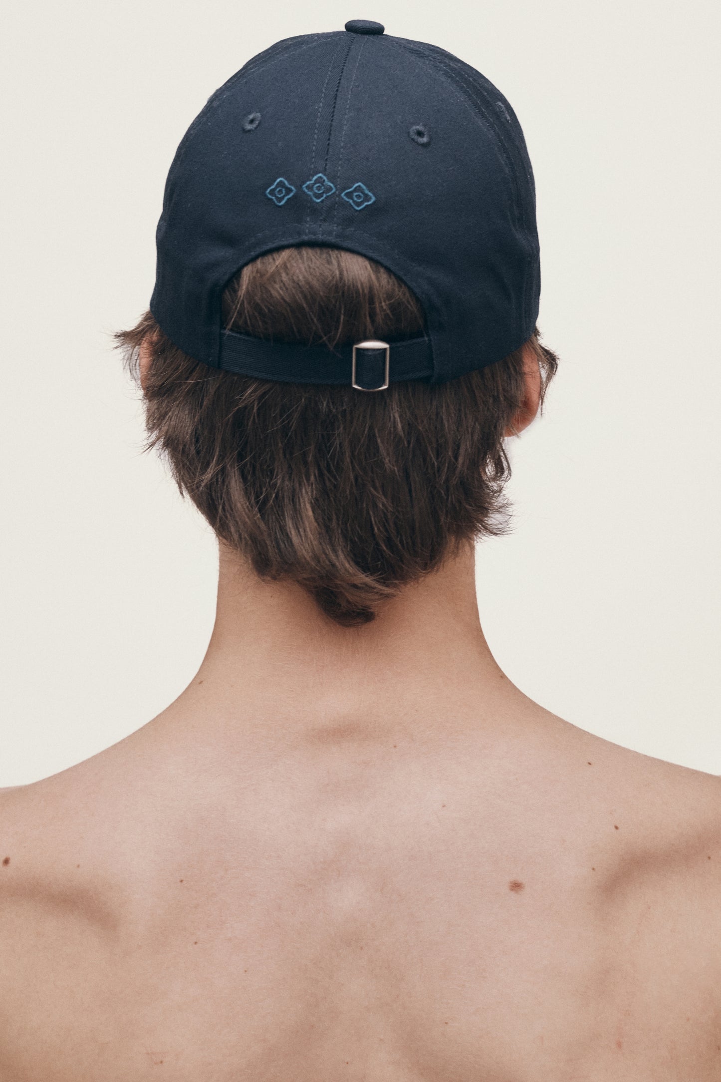 Ornate vase unstructured hat